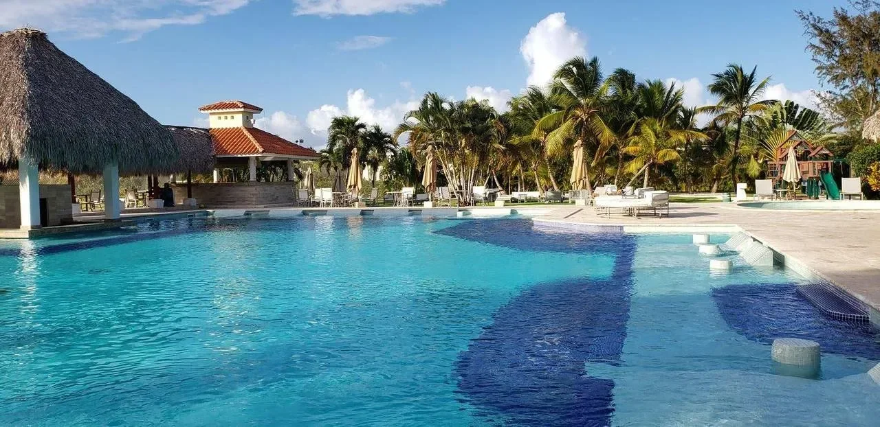 Villa en venta — Cocotal Golf & Country Club, Bavaro (4 hab.)