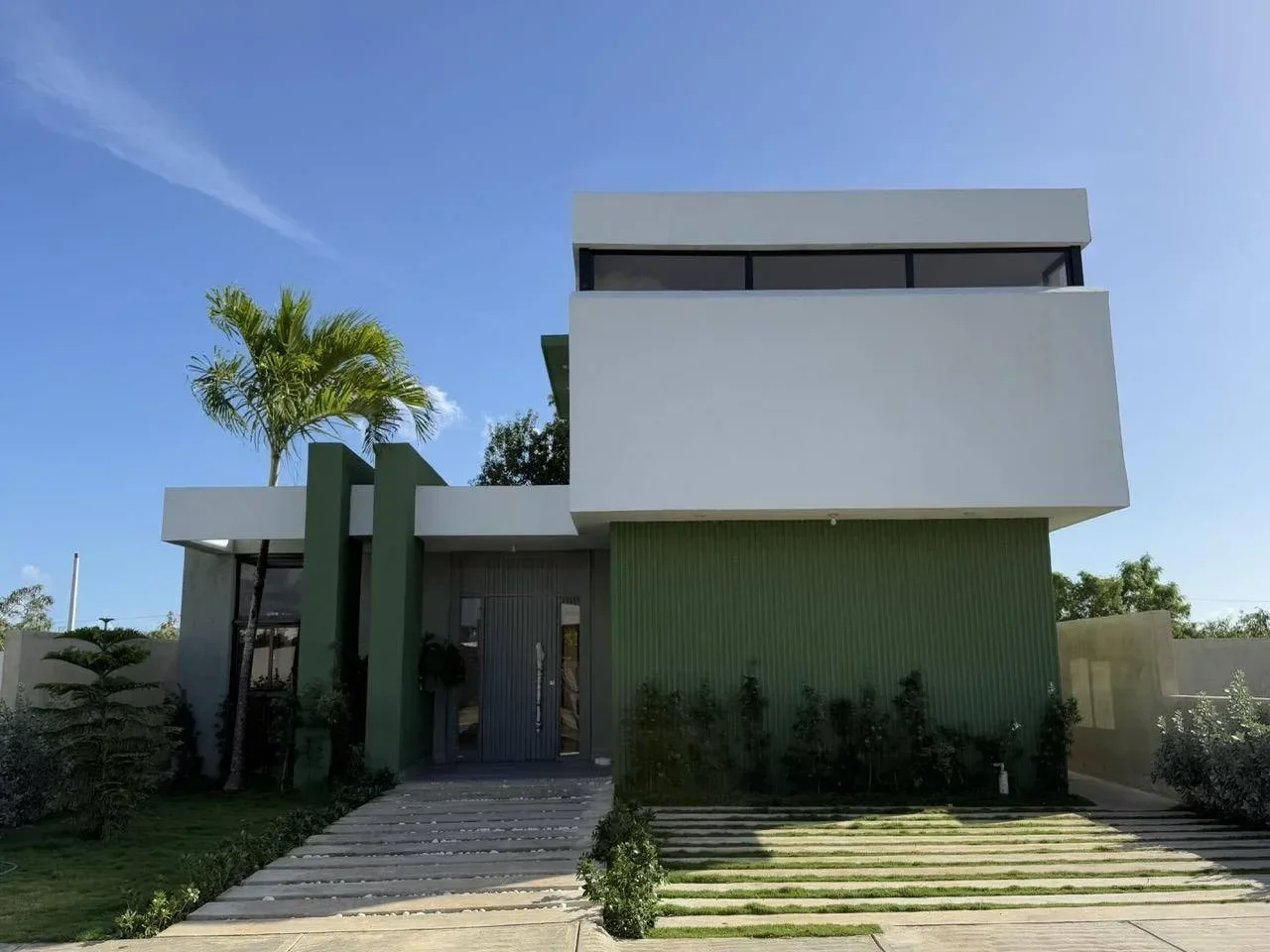 Caleta: appartement 3 ch. · 145 m² à vendre