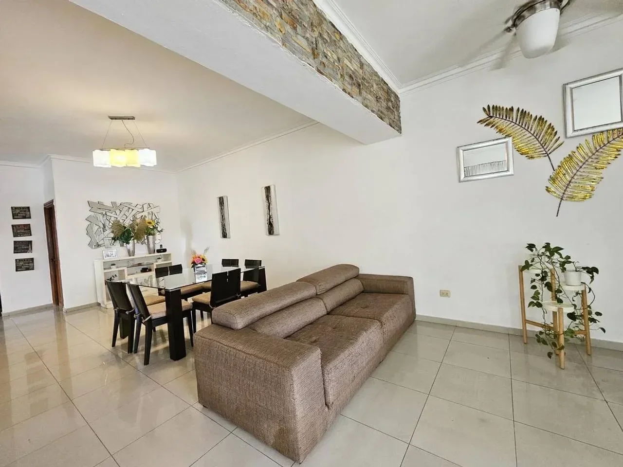 Venta: apartamento en Evaristo Morales, Distrito Nacional - 2
