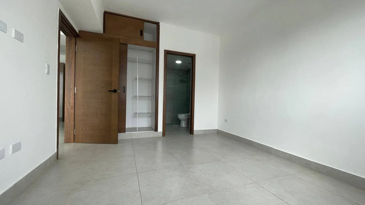 Appartement de 1 chambres à louer à Evaristo Morales, Santo Domingo D.N. - 3