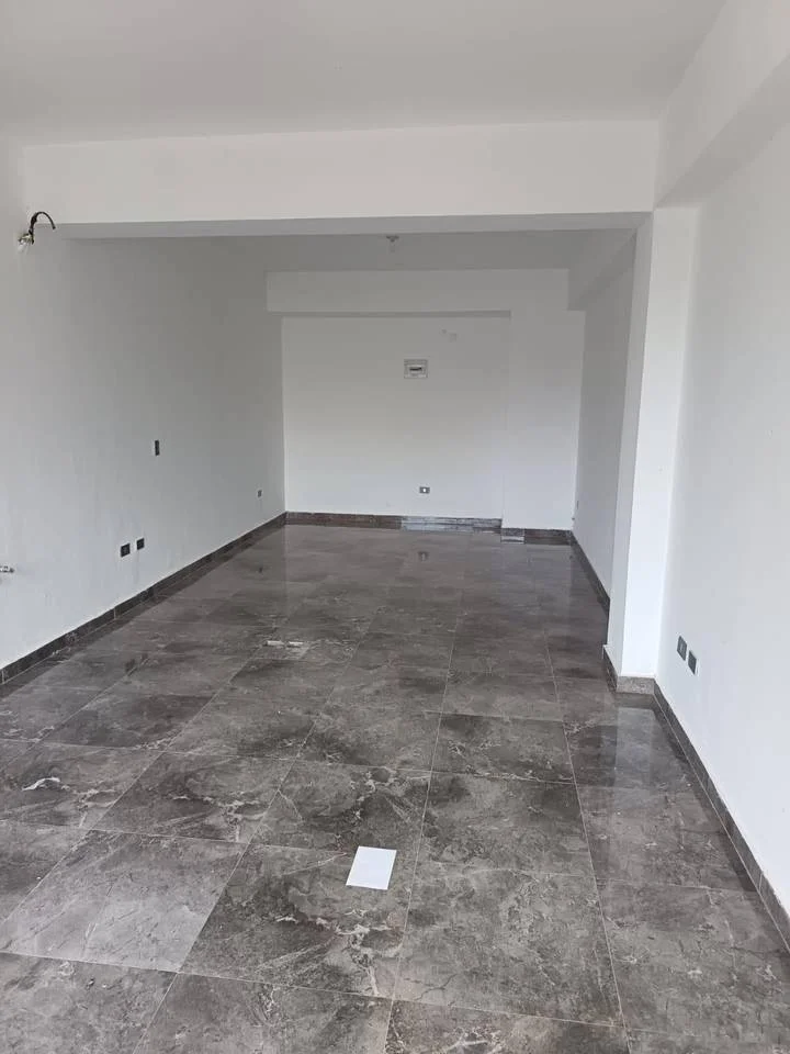 Local comercial en alquiler en Alma Rosa I, Santo Domingo Este - 2