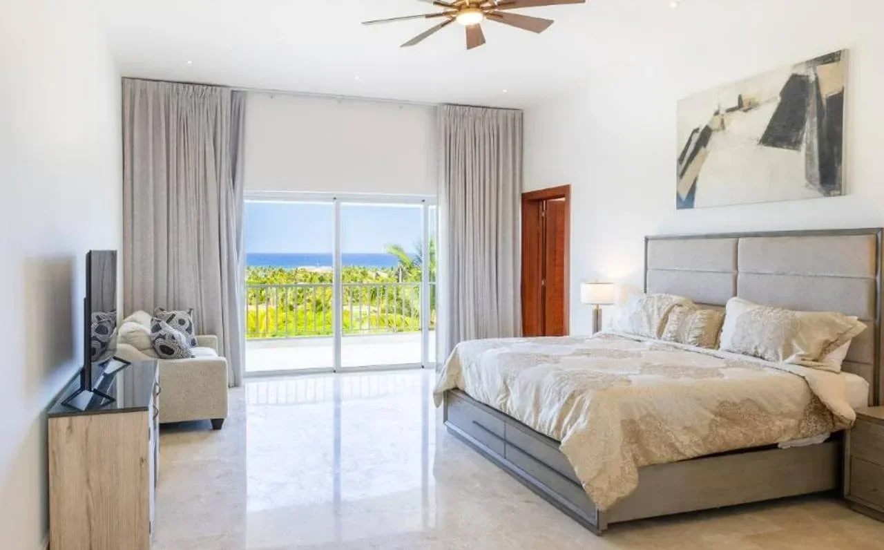 Villa en venta — Cap Cana (7 hab.) - 4