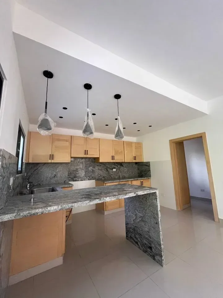 Metro Country Club: villa 6 hab. · 350 m² en venta - 2