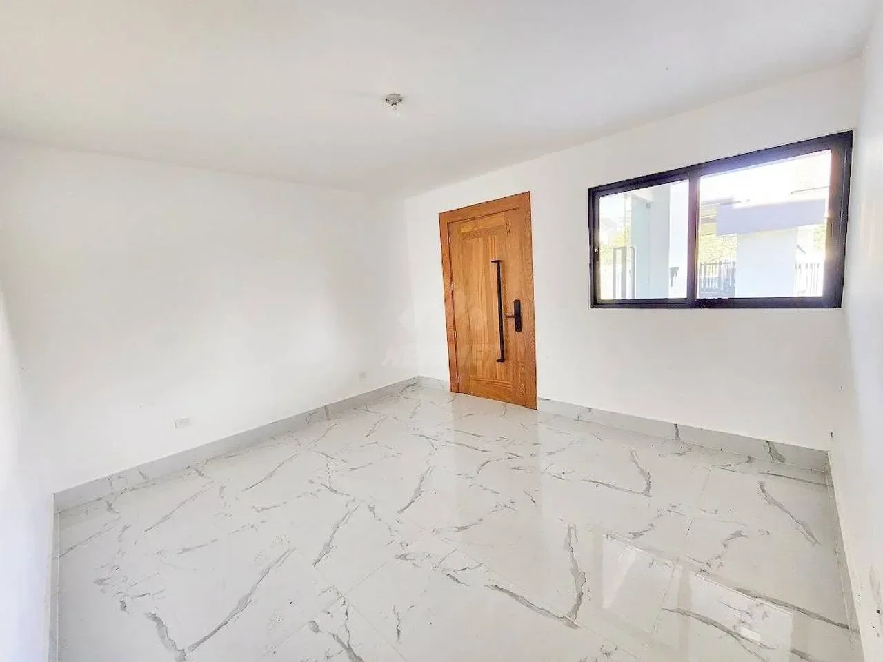 Venta: apartamento en Jardines Del Este, Santiago de los Caballeros