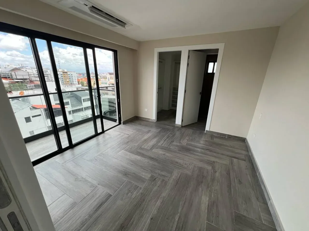 Apartamento en venta — Ensanche Naco, Distrito Nacional (1 hab.) - 5