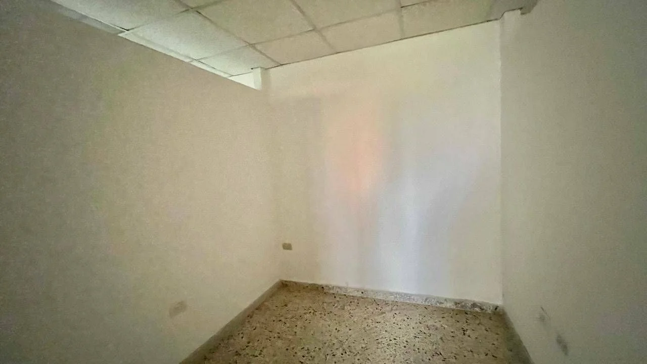 Alquiler: oficina en El Vergel, Santo Domingo D.N. - 5