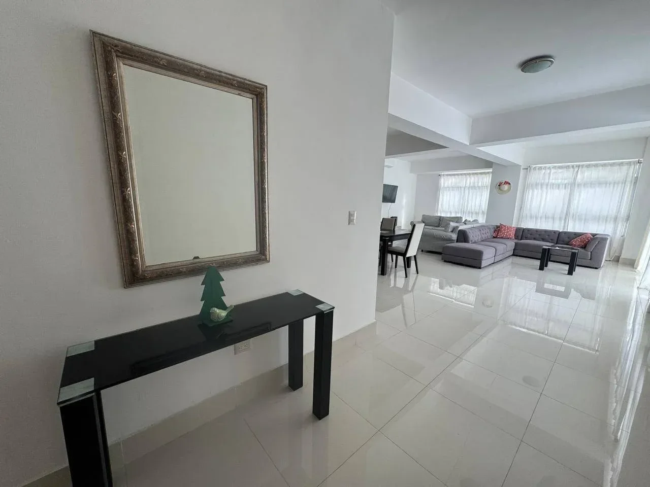 Alquiler: apartamento en Bella Vista, Santo Domingo D.N. - 2
