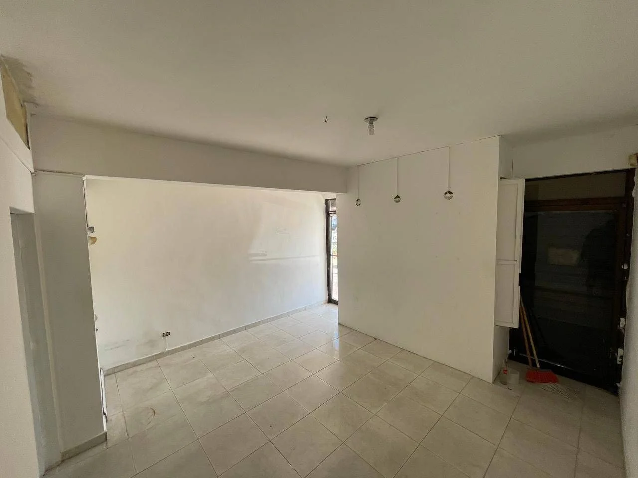 Commercial space in Urbanización Fernandez, 58 m² for rent