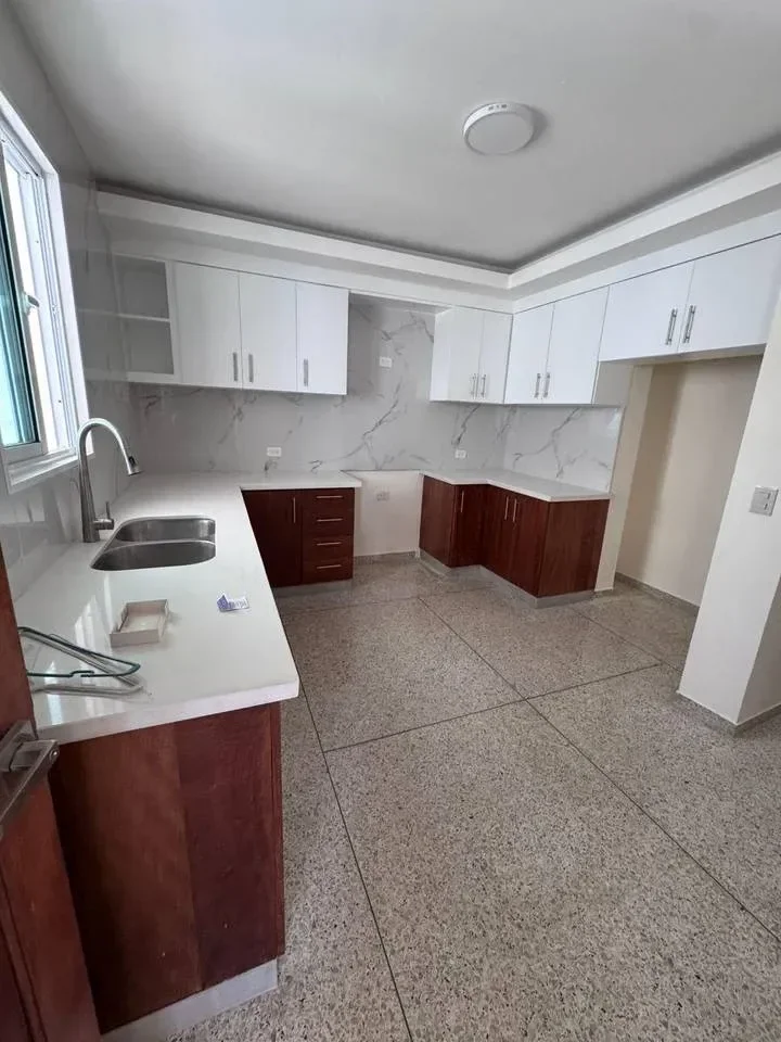 Casa en La Zurza, 360 m² en venta - 5