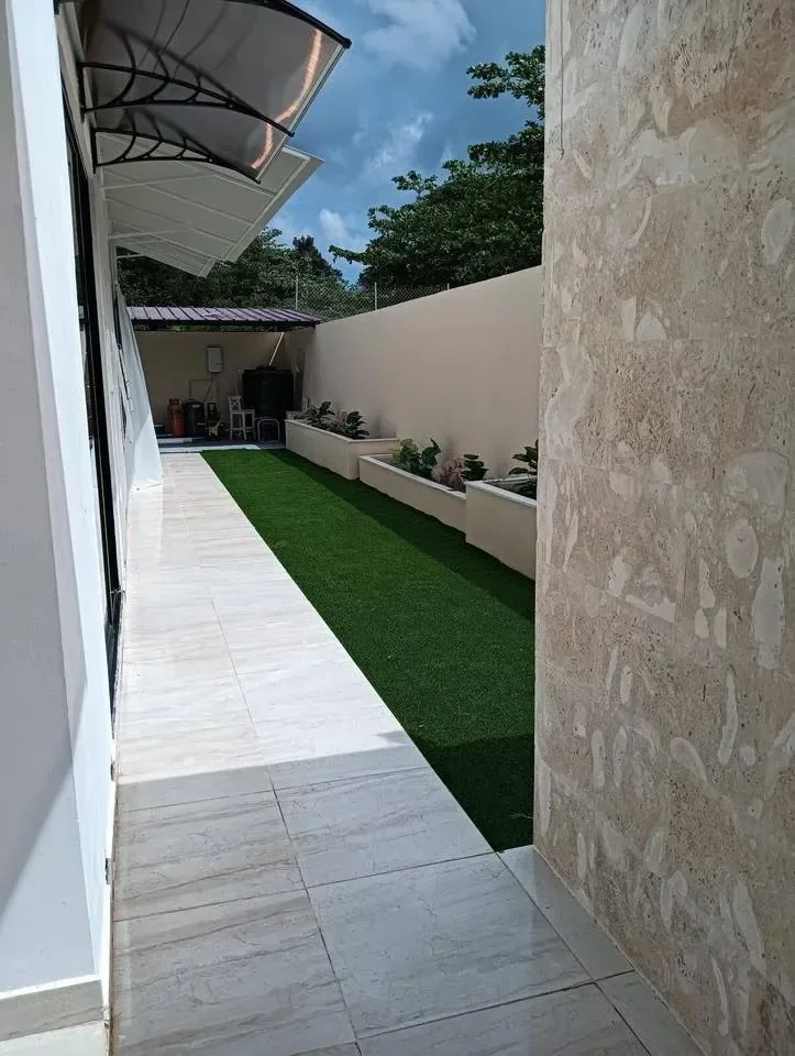 Villa en venta — Centro Del Pueblo O El Limón, Samana (3 hab.) - 5