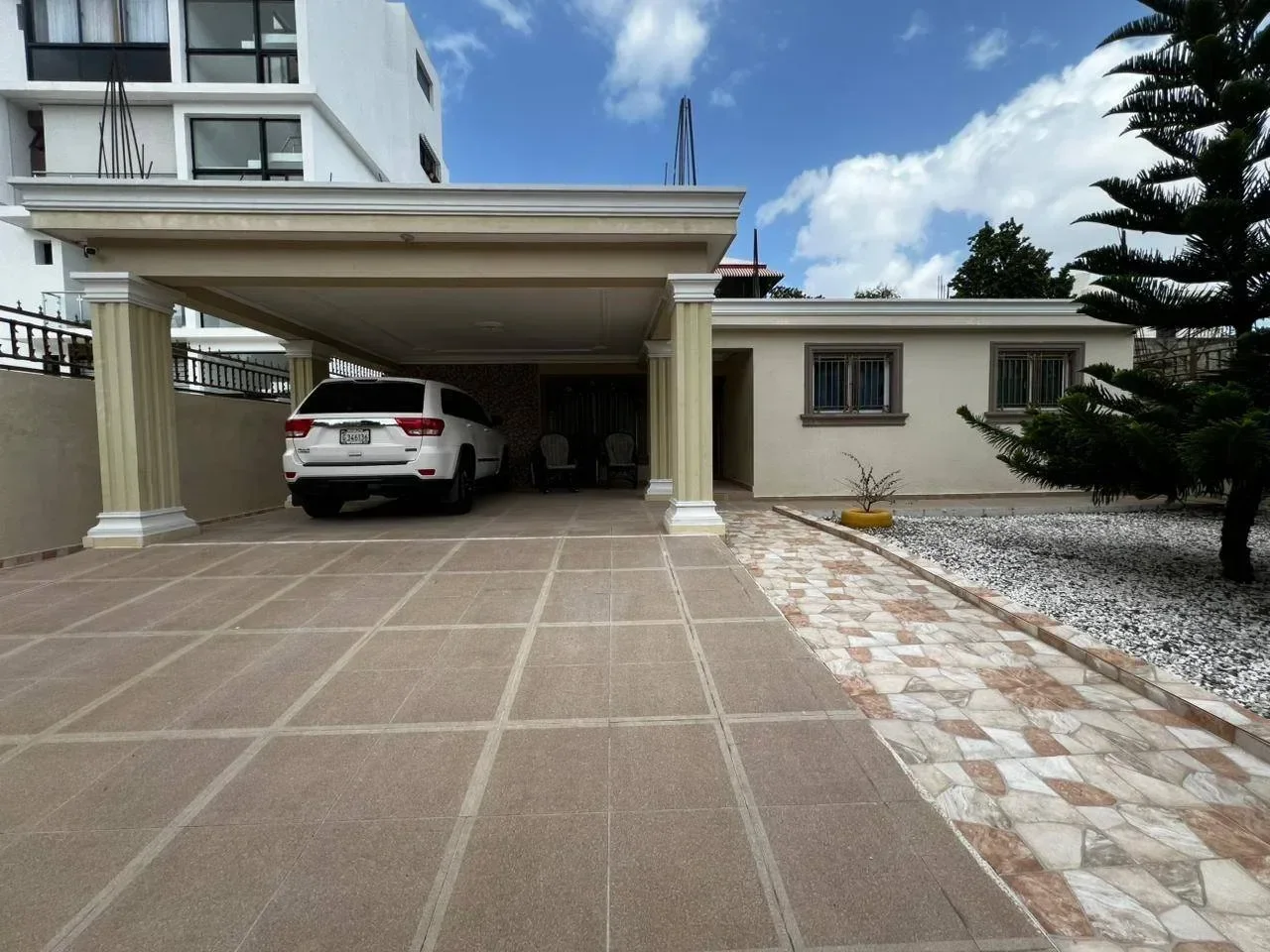 El Embrujo III: casa 3 hab. · 200 m² en venta
