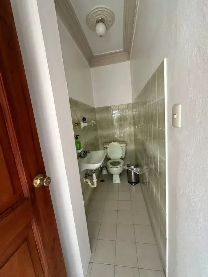 Llanos De Gurabo Ii: maison 4 ch. · 250 m² à vendre - 5