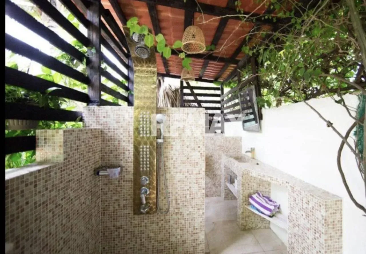 Bávaro: casa 6 hab. en venta - 2