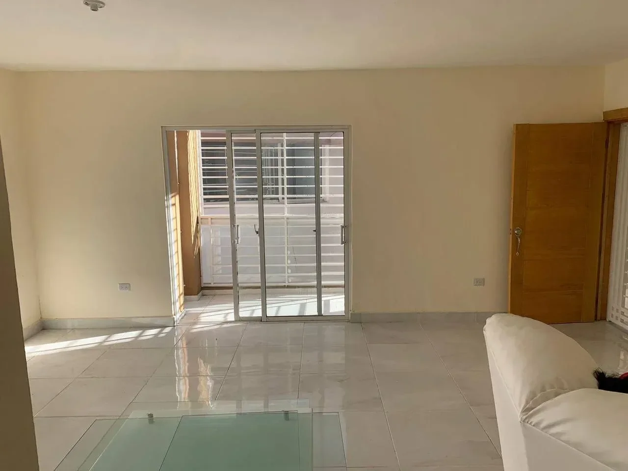 Apartamento en venta — Av. Ecológica, Santo Domingo Este (3 hab.) - 5