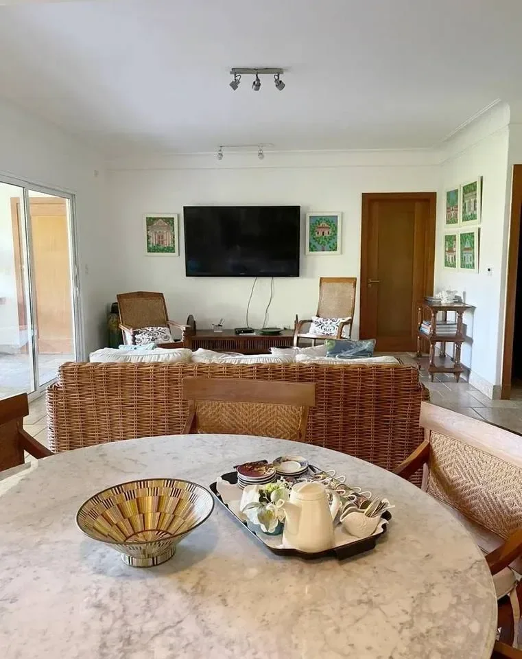 El Portillo: appartement 3 ch. · 250 m² à vendre - 2