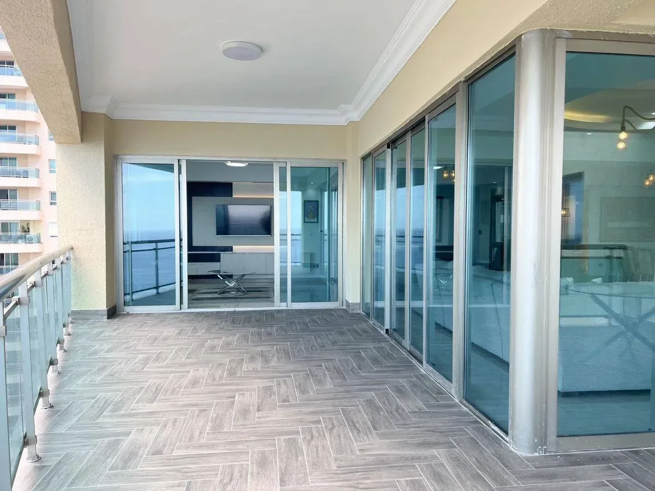Venta: apartamento en Malecon, Distrito Nacional - 5