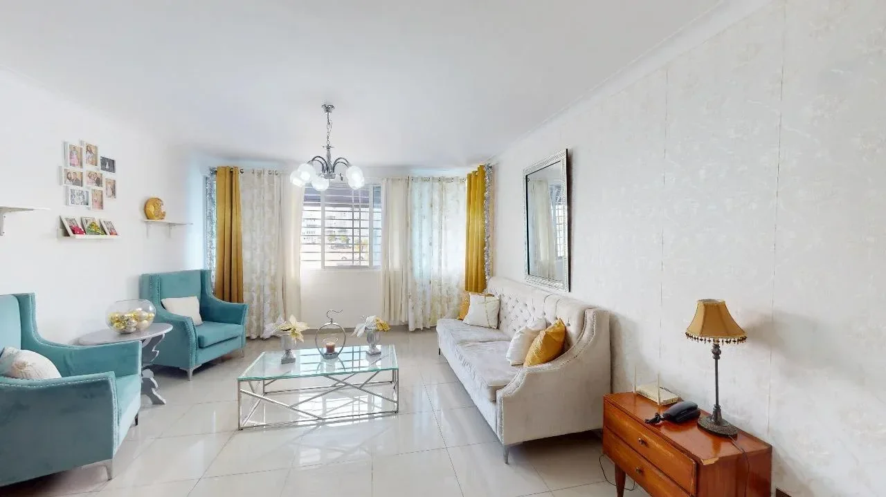 Apartamento en Colinas Del Arroyo, 104 m² en venta