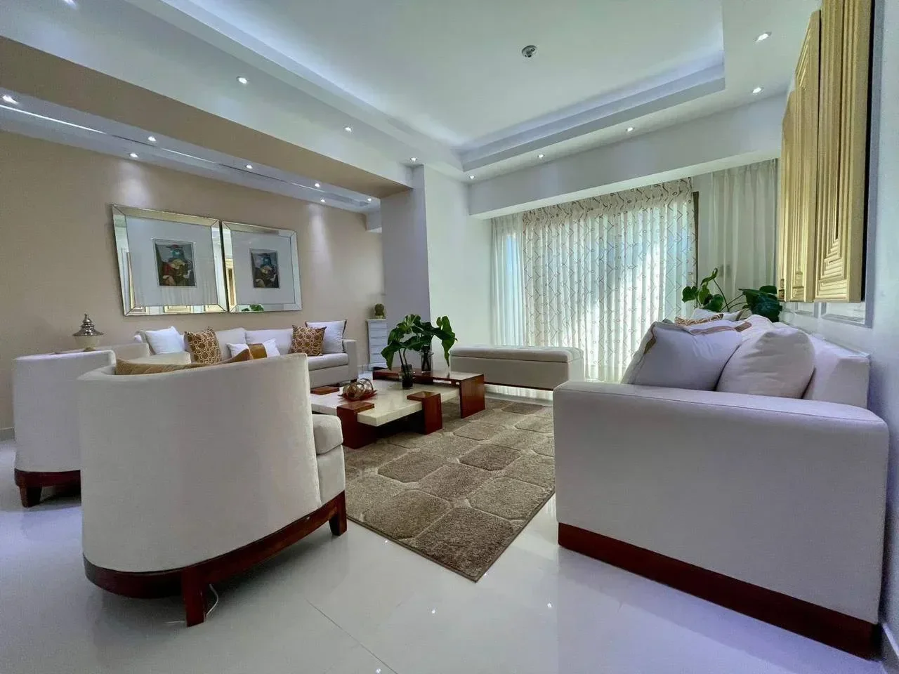 Venta: apartamento en Alma Rosa I, Santo Domingo Este - 2