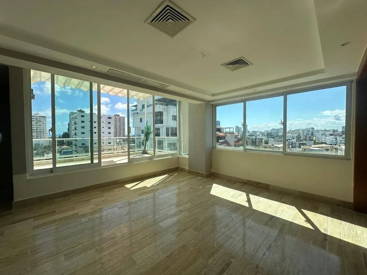 Renacimiento: penthouse 3 ch. · 300 m² à vendre - 2