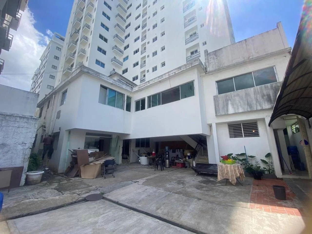 Local comercial en alquiler — El Vergel, Santo Domingo D.N.