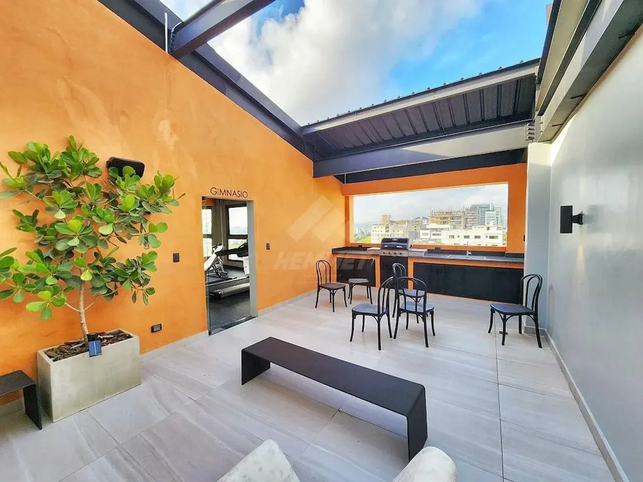 Apartamento en venta — La Esmeralda, Santiago de los Caballeros (1 hab.)