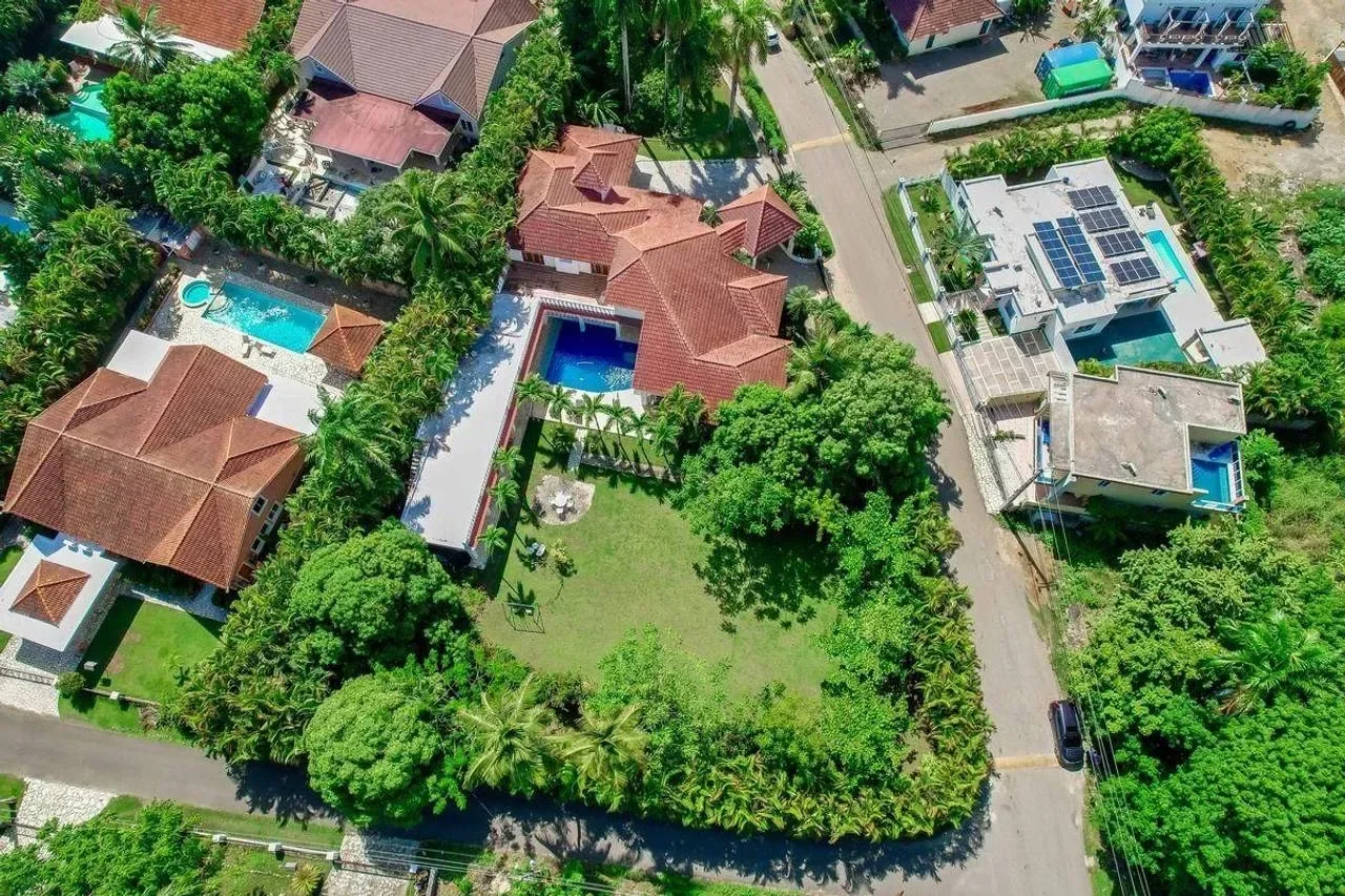 Encuentro Beach: villa 5 hab. · 750 m² en venta - 4