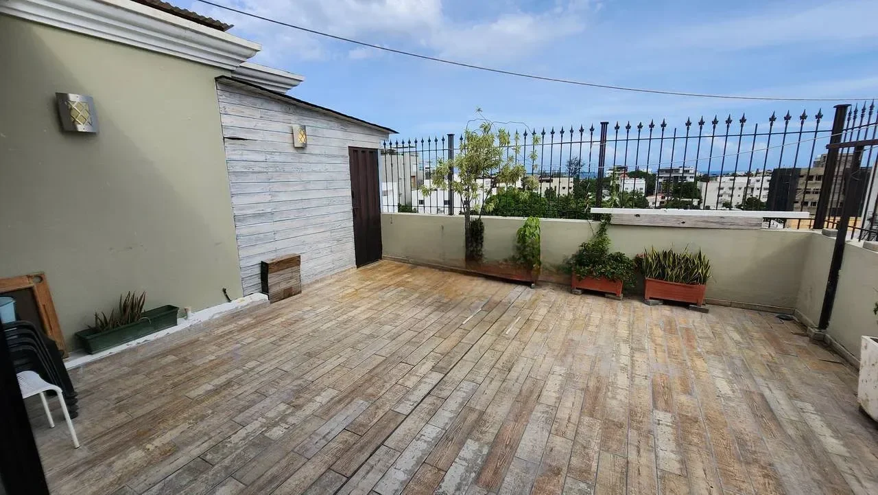 Jardines del Sur I y II: penthouse 3 hab. · 327.8 m² en venta - 4