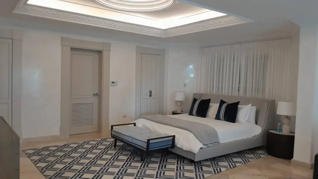 Villa à Metro Country Club, 1000 m² à vendre - 2