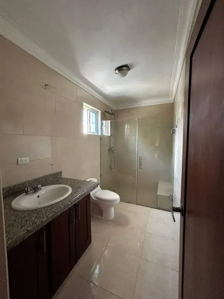 Casa en venta — Villa María, Higuey (2 hab.) - 5