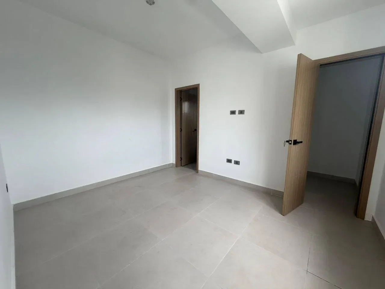 Venta: apartamento en Evaristo Morales, Distrito Nacional - 4