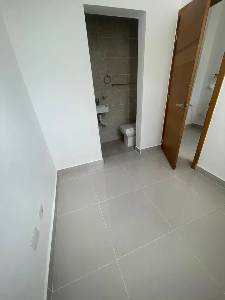 Apartamento en venta — Los Alamos, Santiago de los Caballeros (4 hab.) - 4