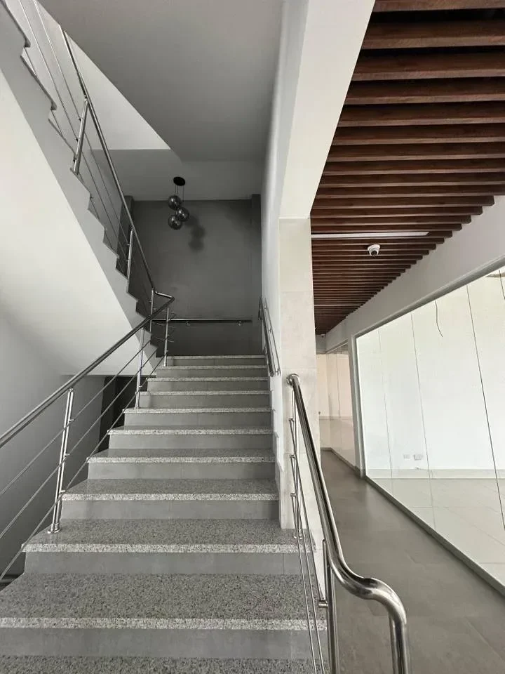 Local commercial à louer — Urbanización Italia, Santo Domingo Este - 3