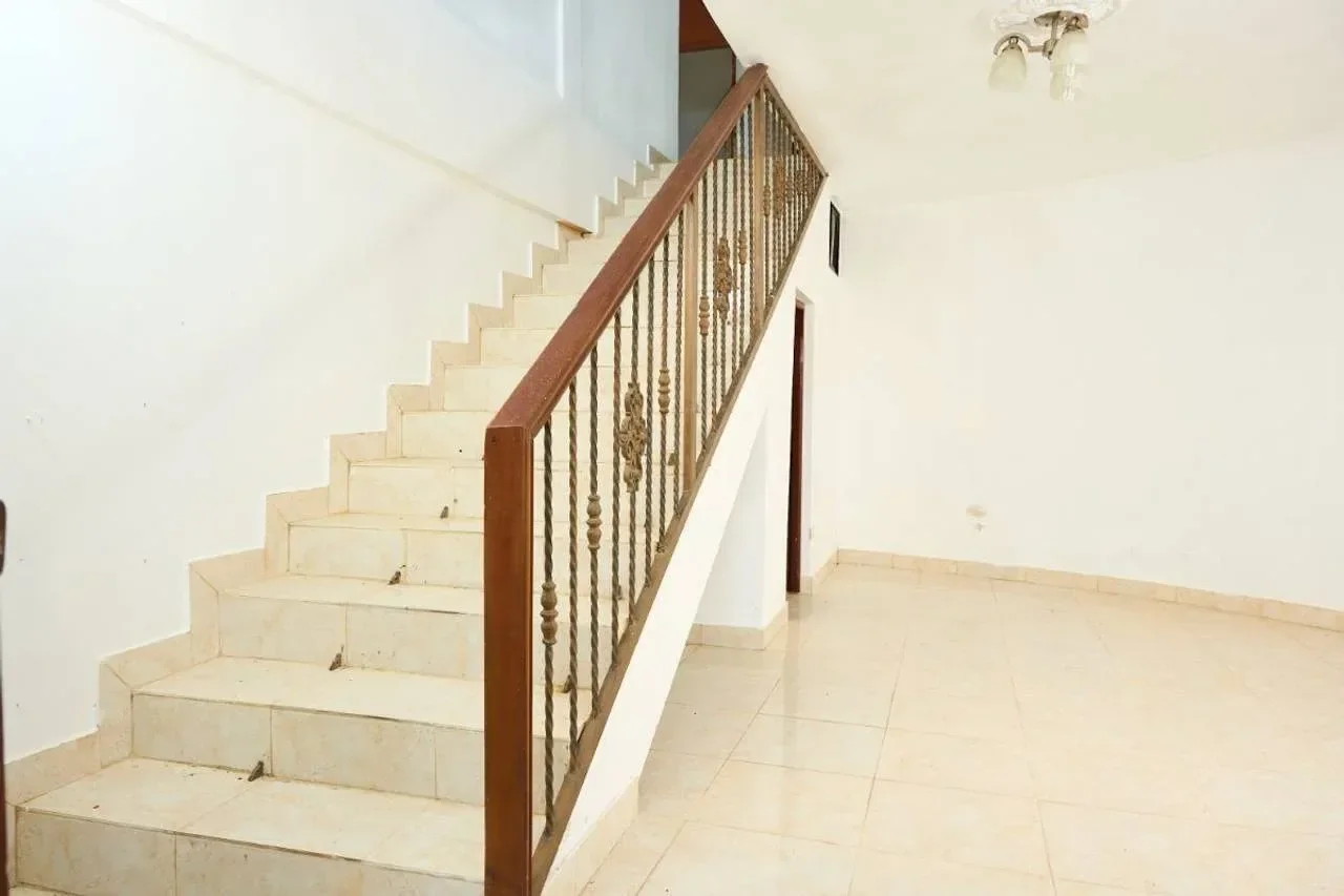 Villa en Cerro Yaljú, 440 m² en venta - 3