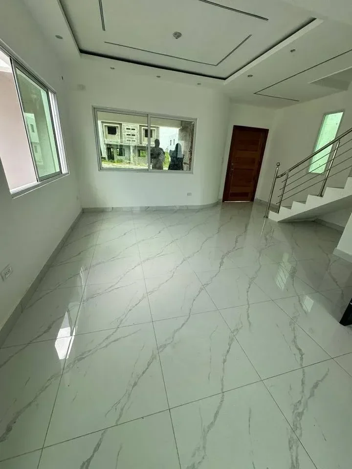 Casa de 3 habitaciones en venta en Av. Ecológica, Santo Domingo Este - 5