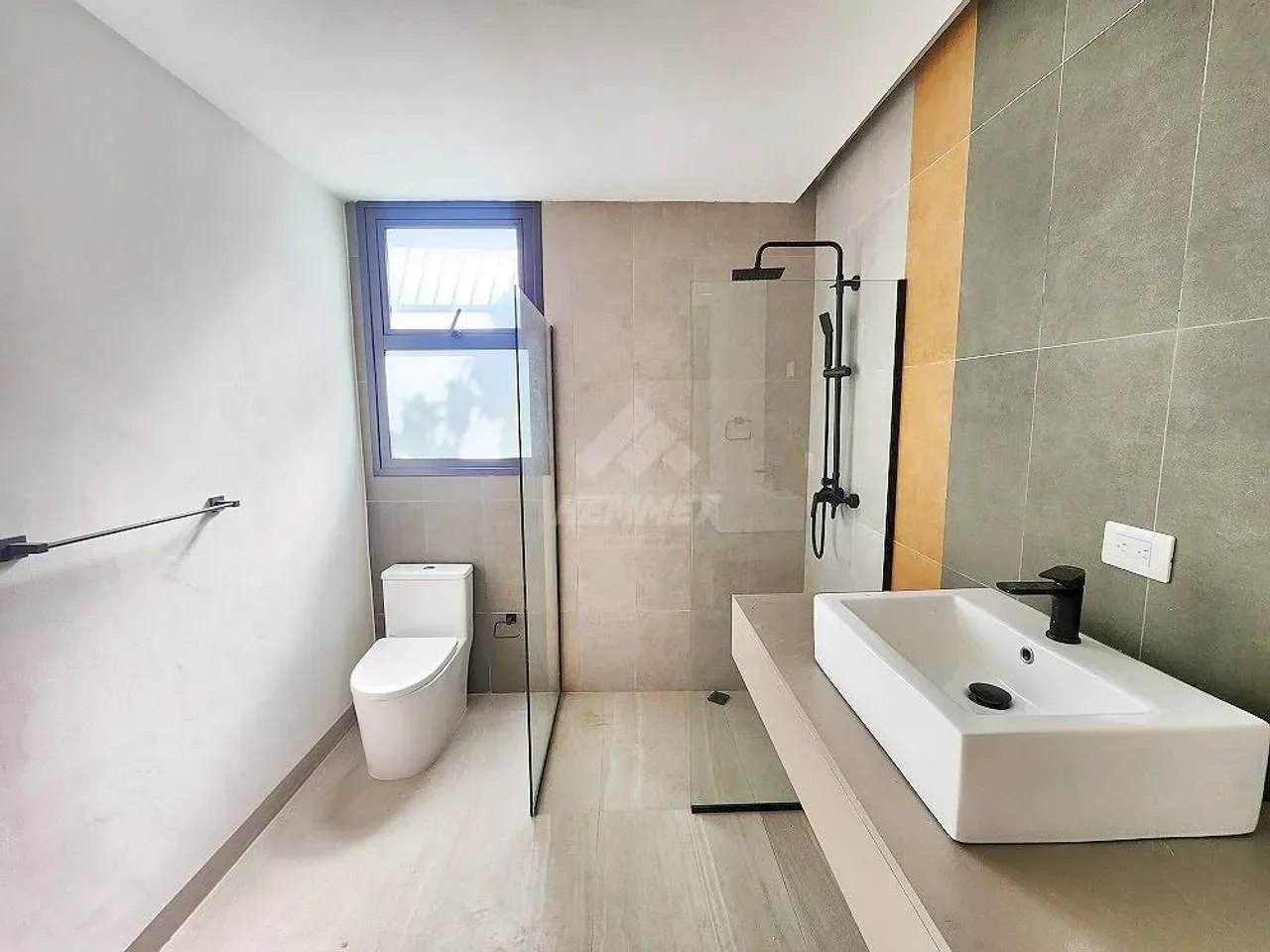 Apartamento en venta — La Esmeralda, Santiago de los Caballeros (1 hab.) - 5