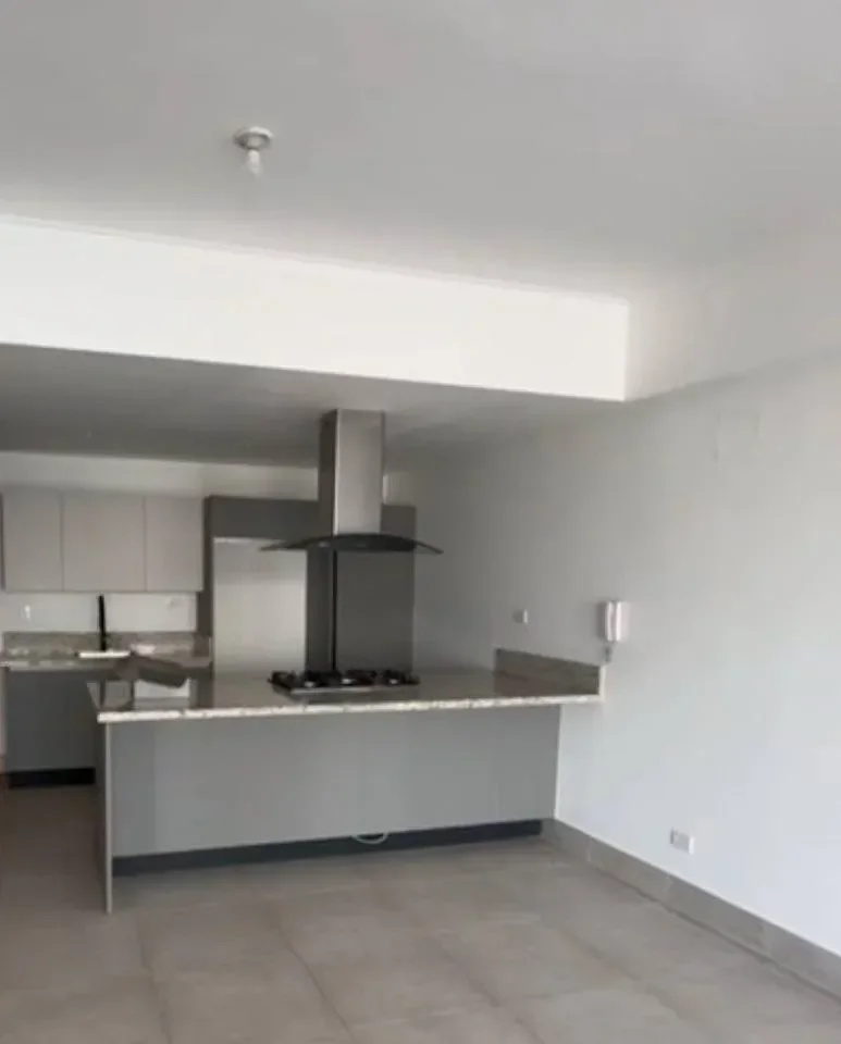 Piantini: apartamento 1 hab. · 82 m² en venta