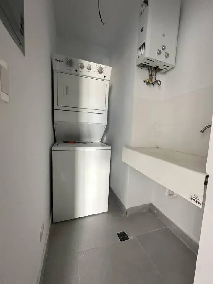 Apartamento en alquiler — Ensanche Naco, Distrito Nacional (1 hab.) - 4