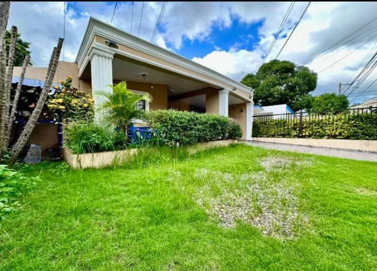 Casa en Villa Carmen, 115 m² en venta - 2