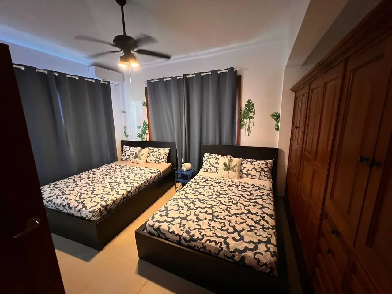 Metro Country Club: villa 4 hab. · 850 m² en venta