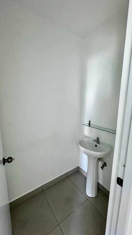 Alquiler: local comercial en Evaristo Morales, Santo Domingo D.N. - 3
