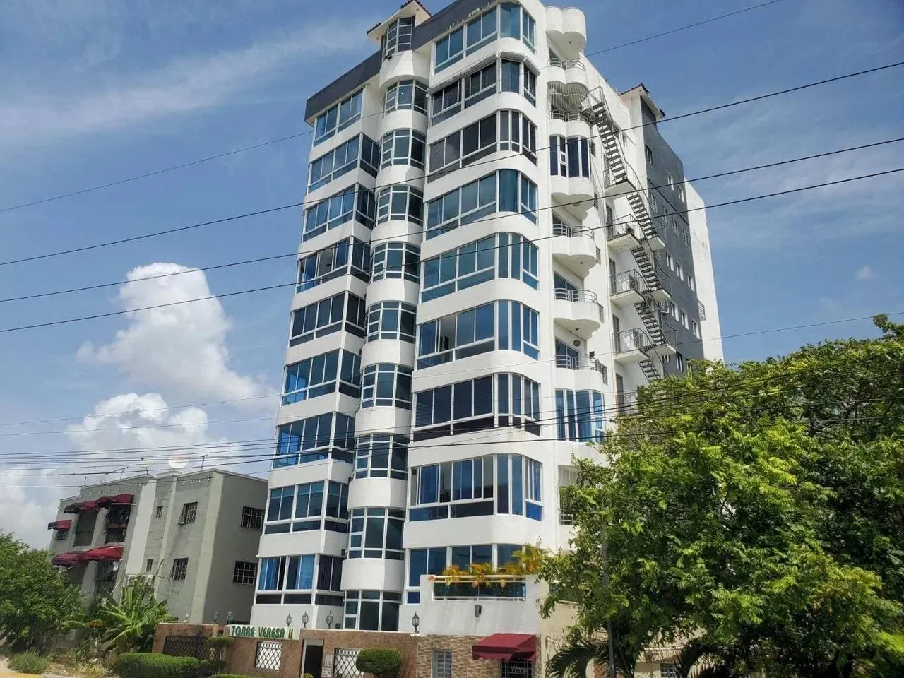 Apartamento de 3 habitaciones en venta en Av. Ecológica, Santo Domingo Este - 4