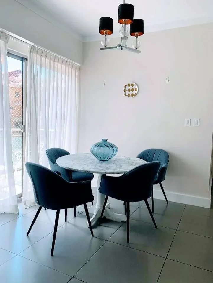 Apartment for rent — Ensanche Naco, Santo Domingo D.N. (2 bed) - 2