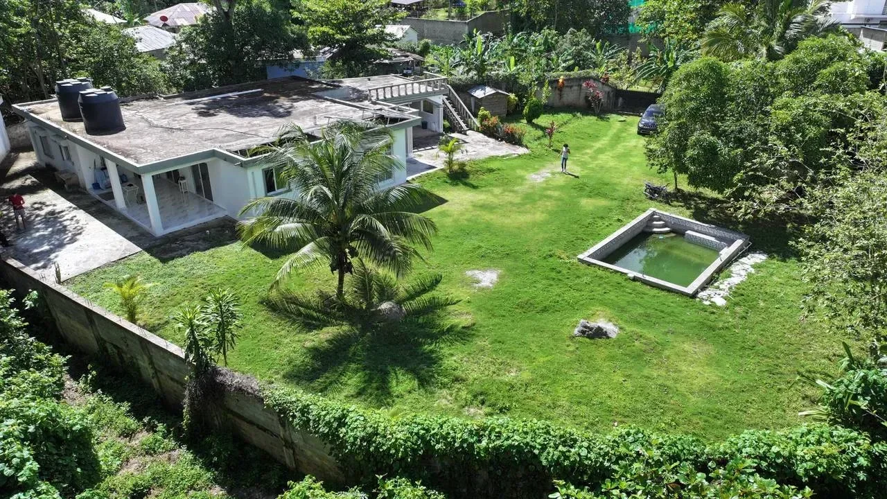 Villa en venta — Centro Del Pueblo O El Limón, Samana (5 hab.) - 3