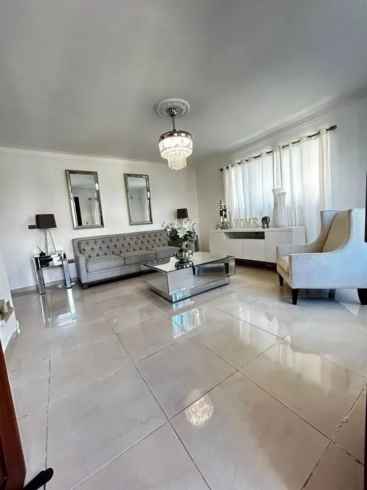 Casa en venta — Villa María, Higuey (2 hab.) - 2