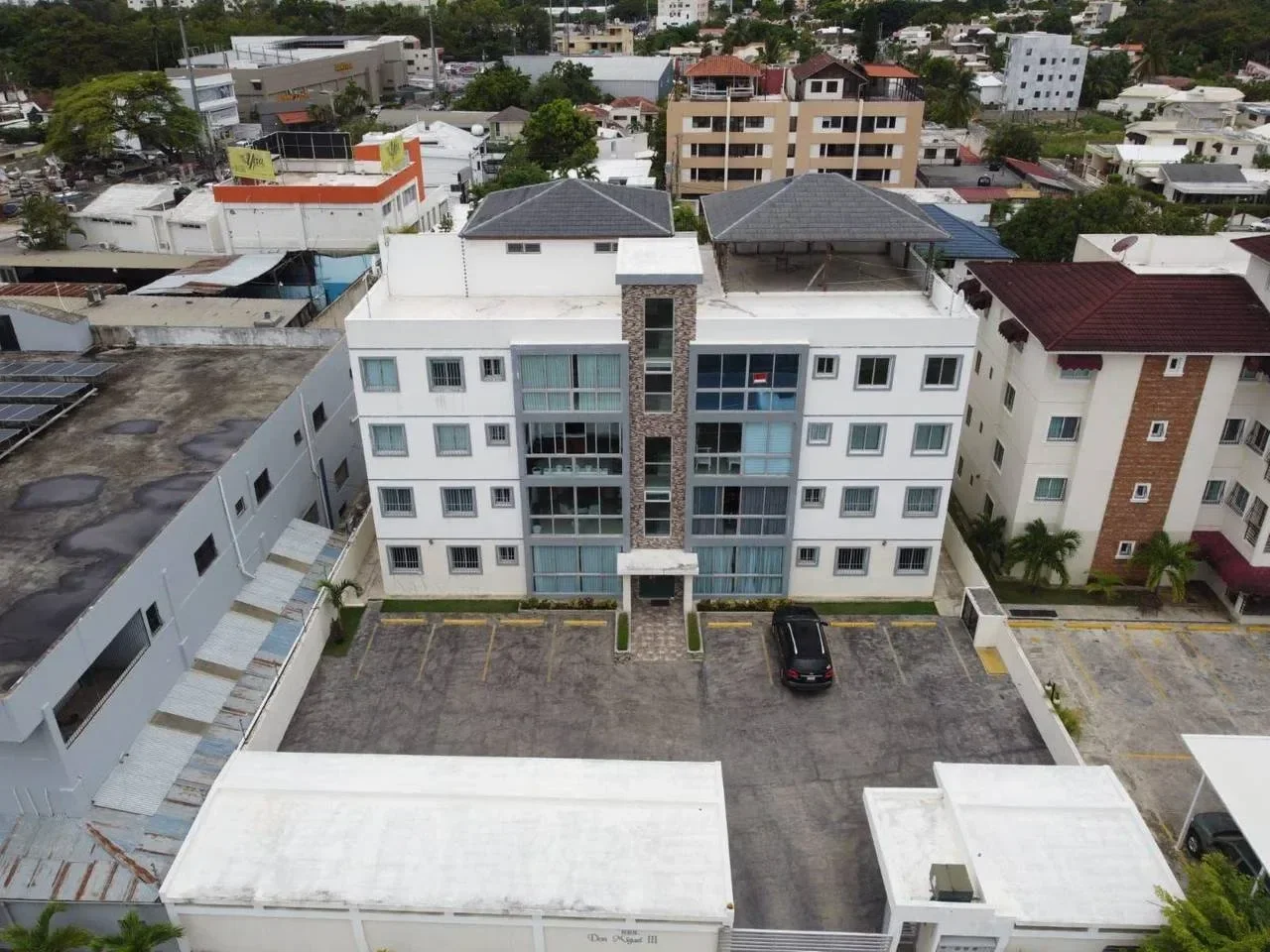 Urbanización El Embrujo I: apartamento 3 hab. · 242.85 m² en venta