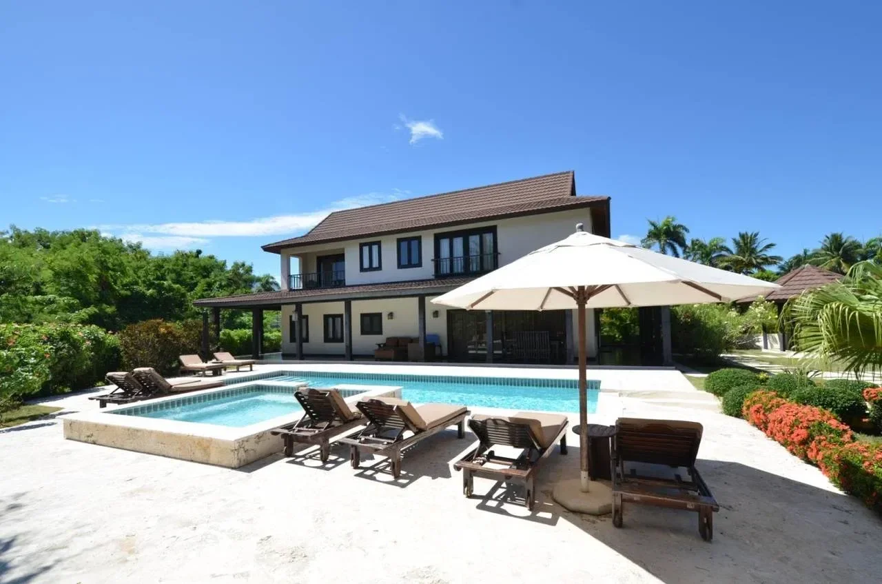Cabarete: villa 5 hab. · 335 m² en venta - 2