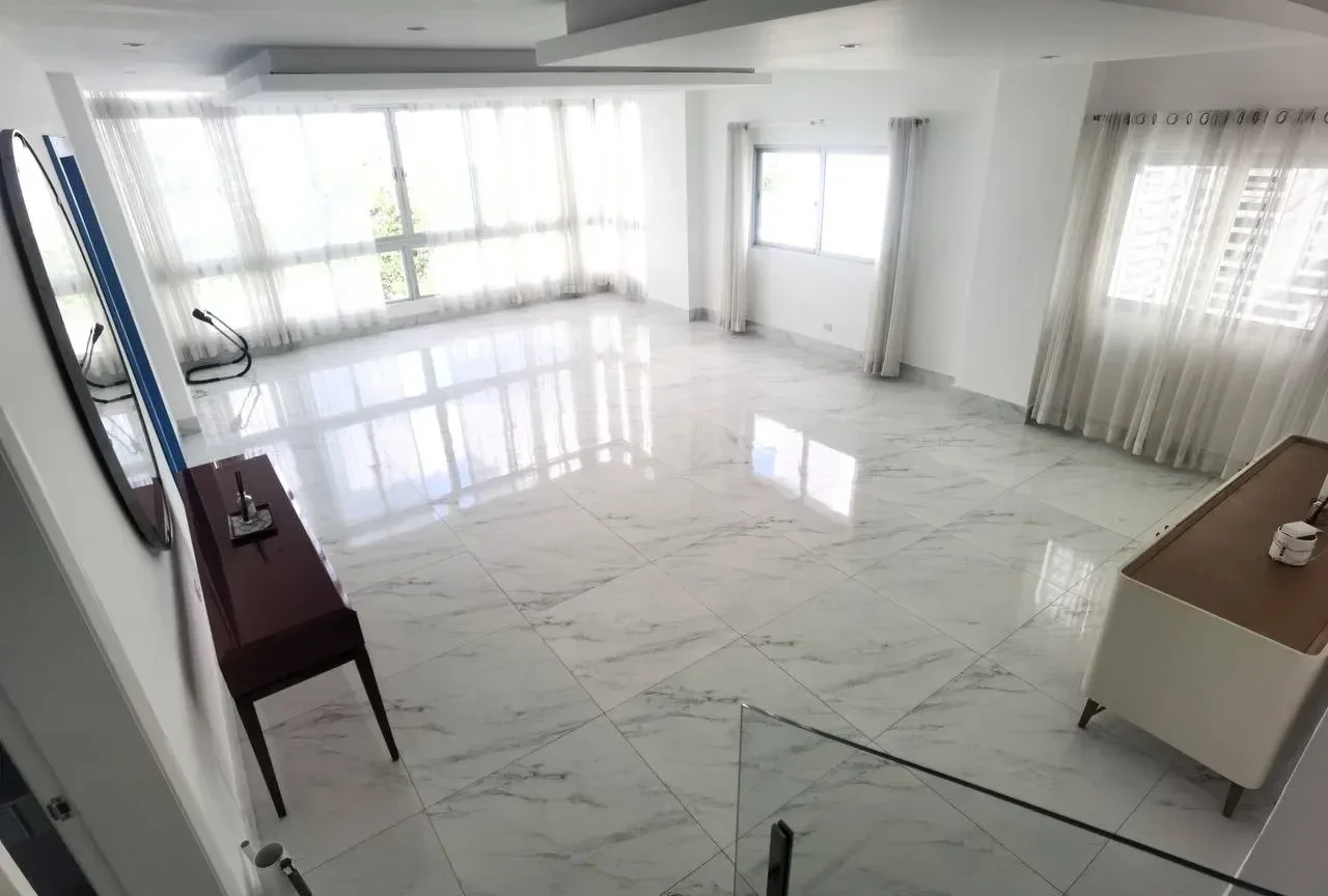 Penthouse à louer — Bella Vista, Santo Domingo D.N. (3 ch.) - 3