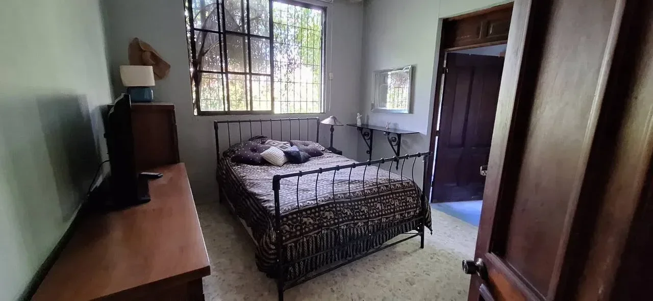 Gazcue: casa 4 hab. · 650 m² en venta - 4